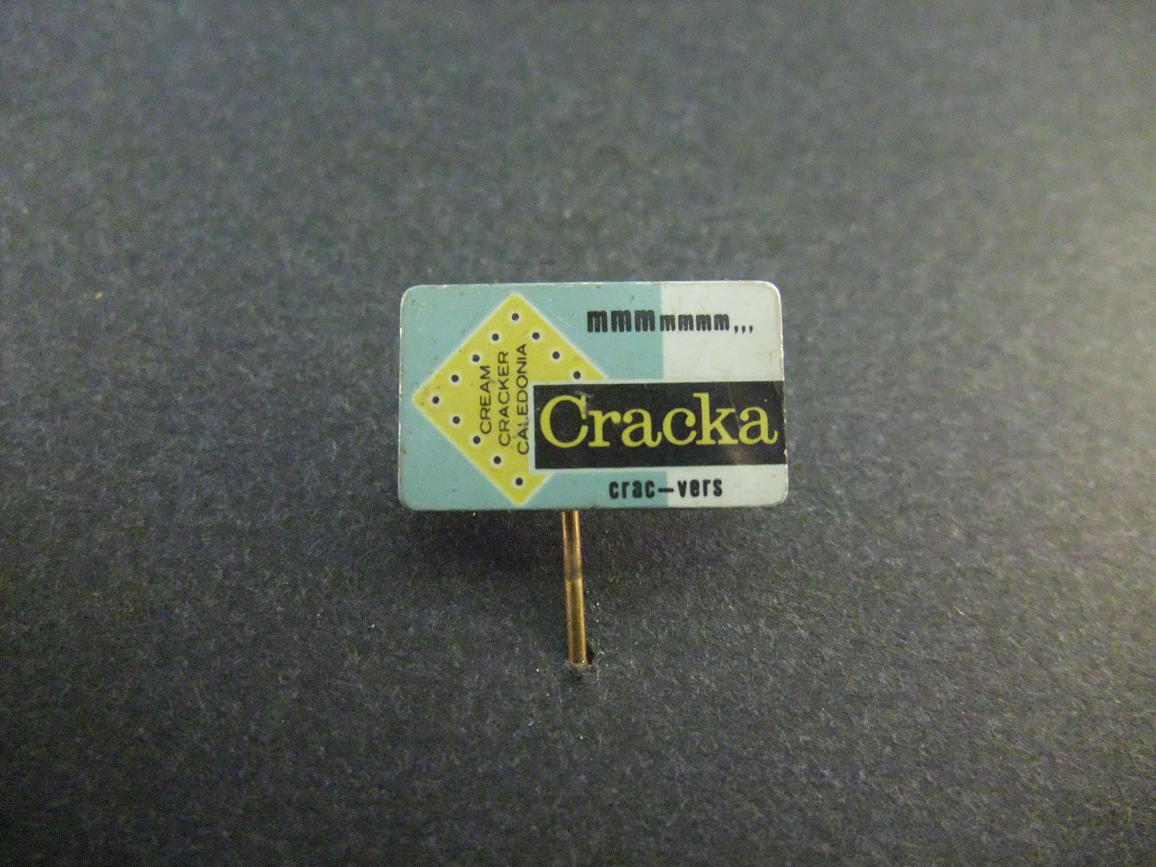 Cracka MMMmmm,crac-vers Cream Cracker Caledonia